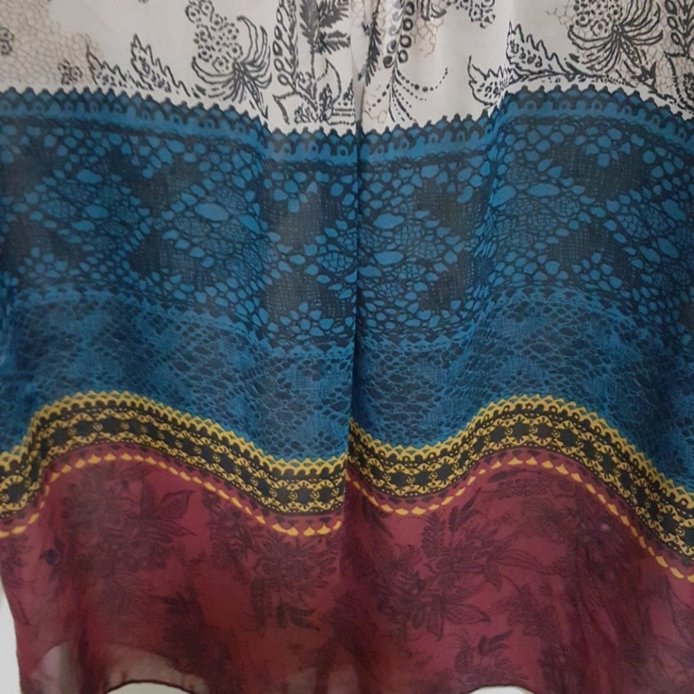 blouse - Picture 4 of 5